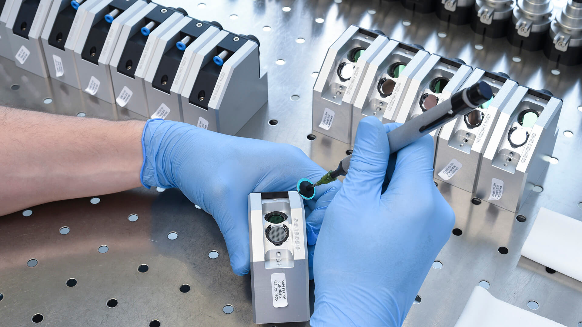 Fotograf Ulm Werbefotografie eifertfotodesign Braun Elektronik plus Feinwerktechnik Laupheim Industriefotograf Fotos Unternehmensgruppe Foto für Unternehmen und Werbeagenturen