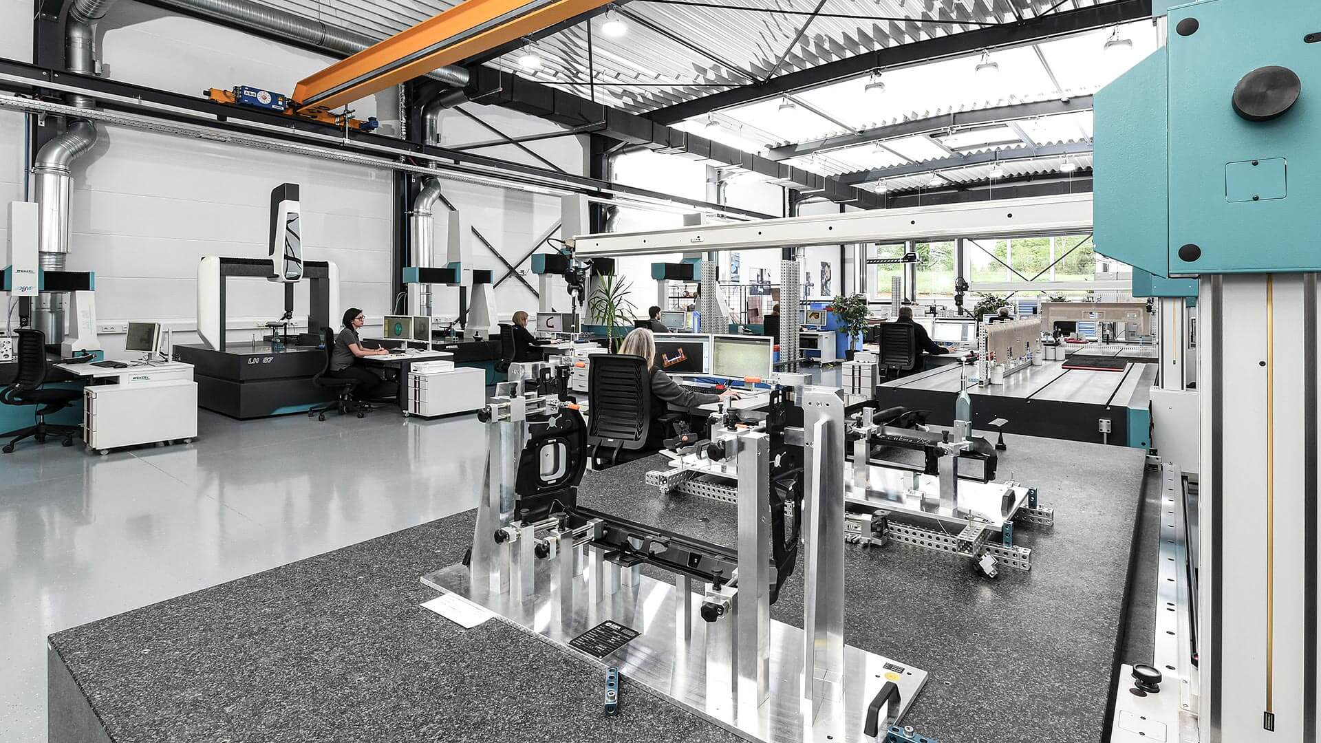 Fotograf Neu-Ulm eifertfotodesign Werbefotografie Ulm Foto Industriehalle Wenzel Messtechnik Blaubeuren Eifert Foto Design Firmenfotos Fotos Produktionshallen Maschinen Messtechnik